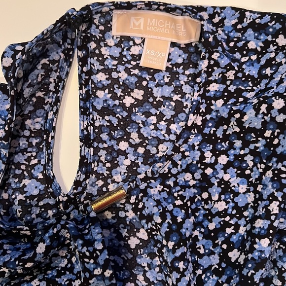 Michael Kors gorgeous navy blue floral blouse Keyhole front opening long sleeves - Picture 7 of 12